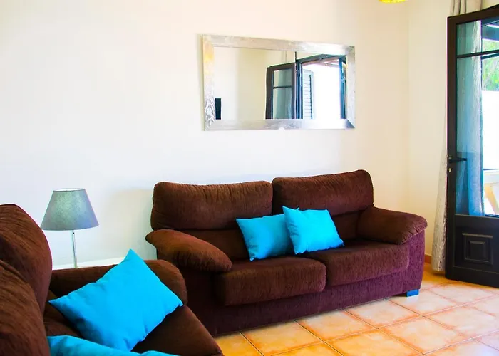 Villa Calamares With Heated Pool And Air Conditioning