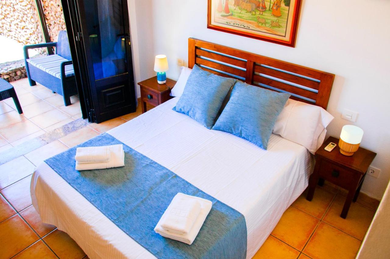 Calamares With Heated Pool And Air Conditioning *